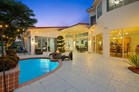 980 Bel Aire Drive West Pembroke Pines FL 33027