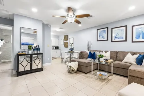 4953 Bayshore Drive Naples FL 34112