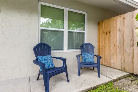 4953 Bayshore Drive Naples FL 34112