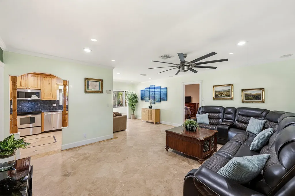 390 SE 12th Avenue Pompano Beach FL 33060