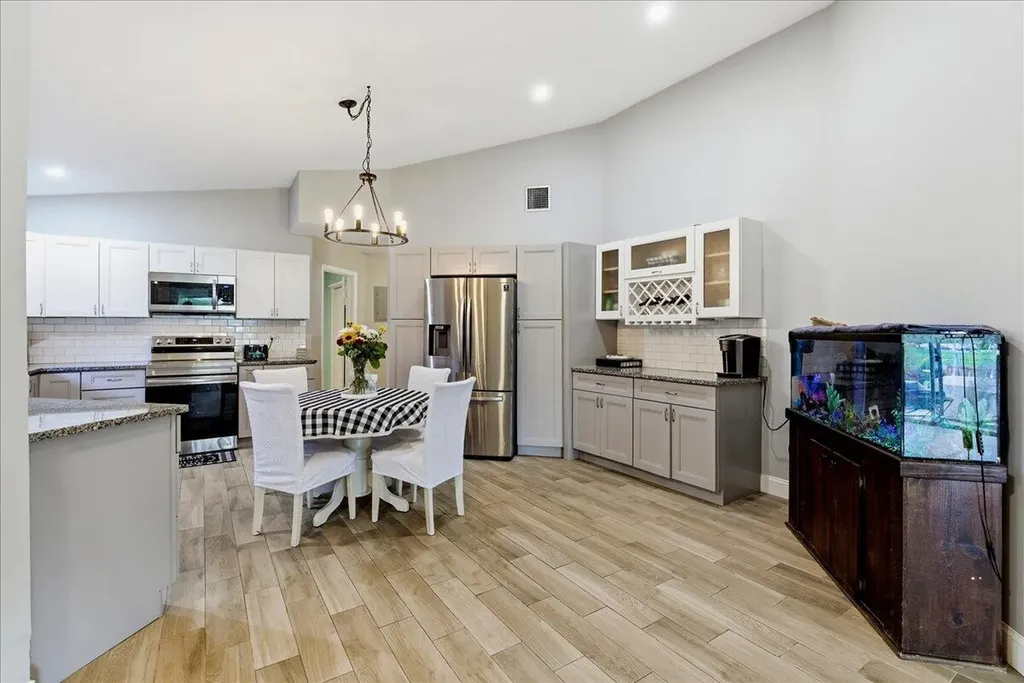 970 SW 111th Way Davie FL 33324
