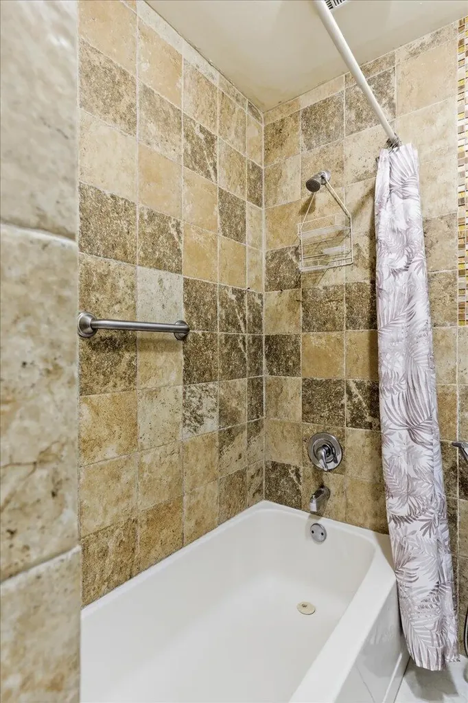 970 SW 111th Way Davie FL 33324