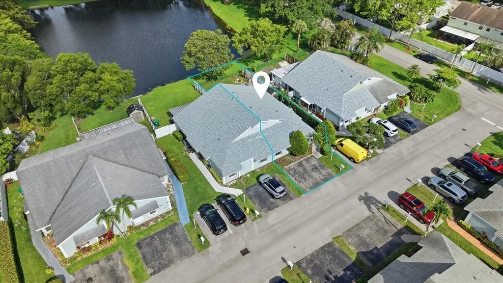 970 SW 111th Way Davie FL 33324