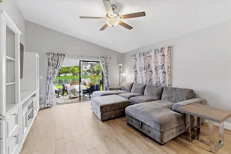 970 SW 111th Way Davie FL 33324