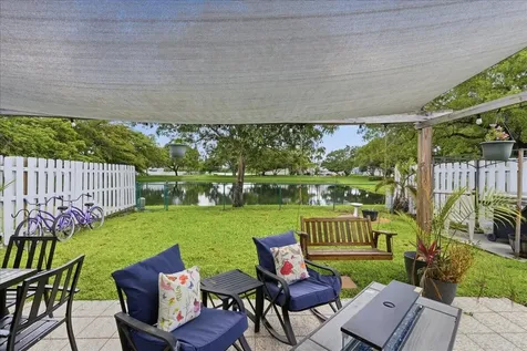 970 SW 111th Way Davie FL 33324