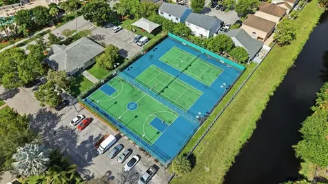 970 SW 111th Way Davie FL 33324