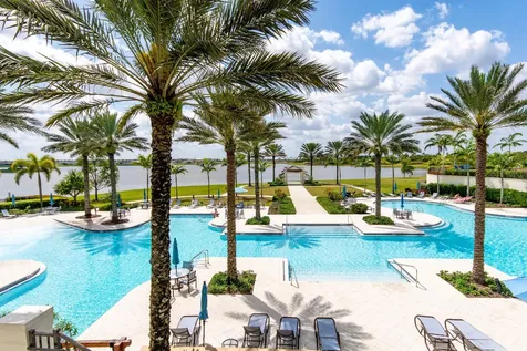 714 Hookline Circle Loxahatchee FL 33470
