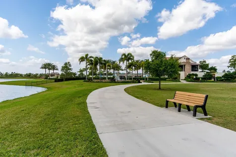 714 Hookline Circle Loxahatchee FL 33470