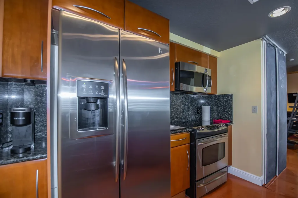 511 Lucerne Avenue Lake Worth Beach FL 33460