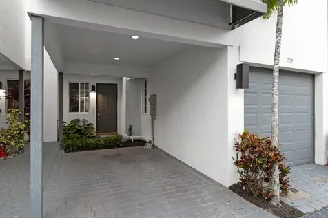 732 SE 2nd Street Pompano Beach FL 33060
