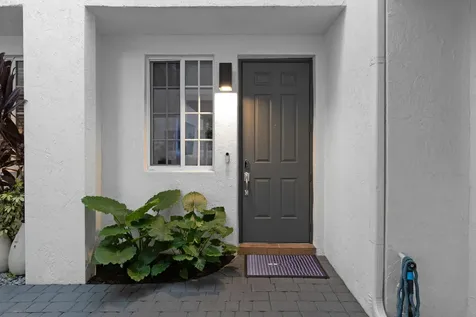 732 SE 2nd Street Pompano Beach FL 33060