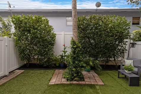 732 SE 2nd Street Pompano Beach FL 33060