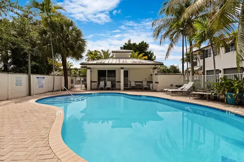 732 SE 2nd Street Pompano Beach FL 33060