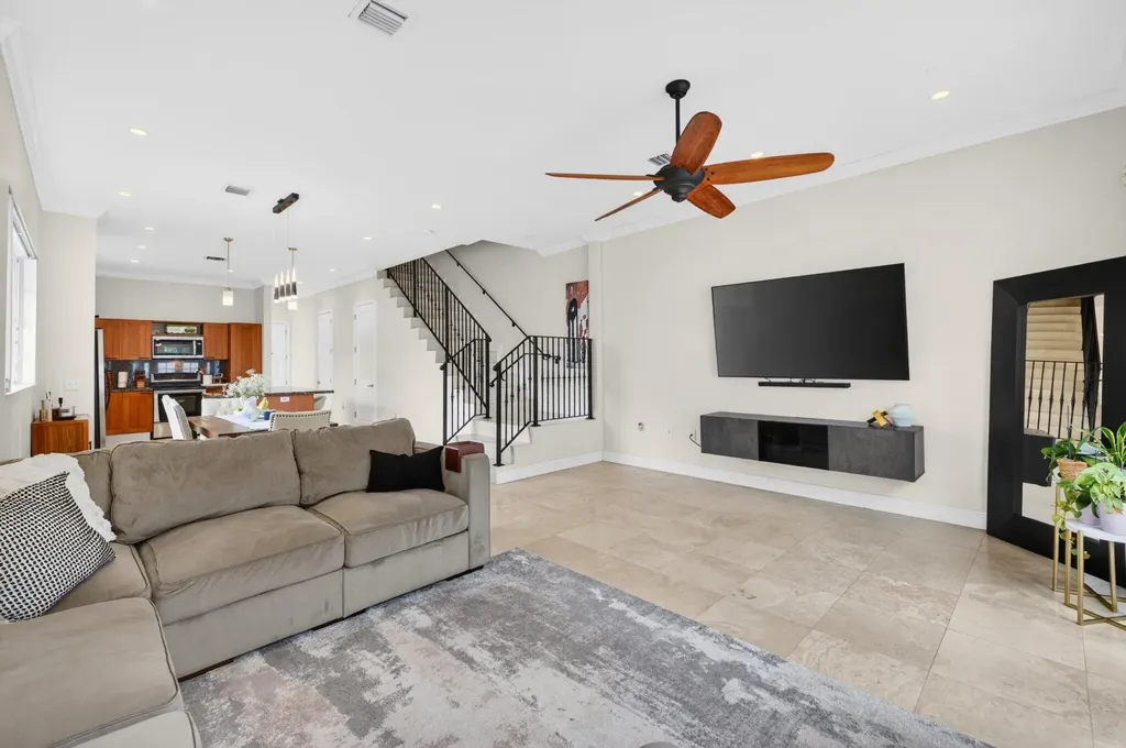 825 SW 12th Street Fort Lauderdale FL 33315