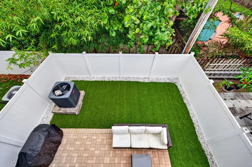 825 SW 12th Street Fort Lauderdale FL 33315