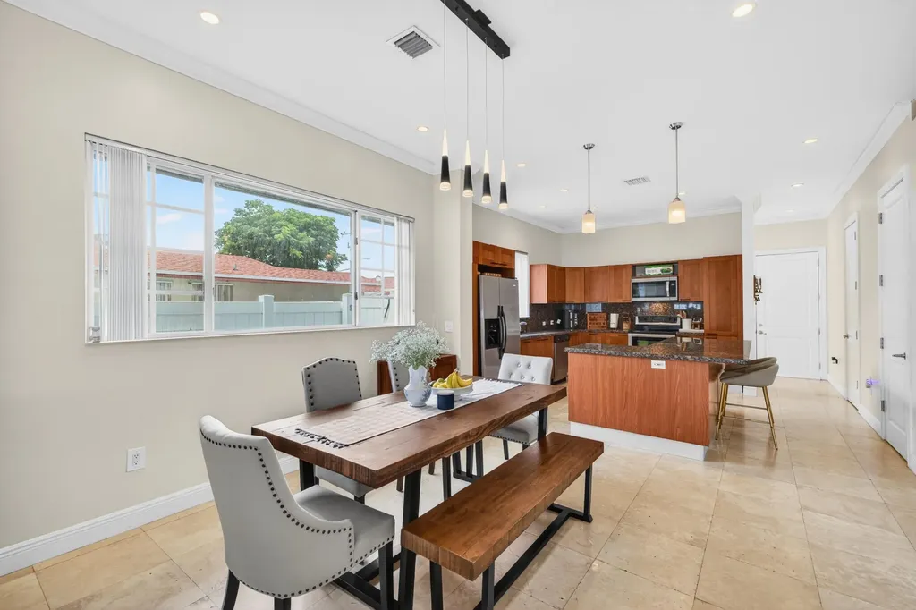 825 SW 12th Street Fort Lauderdale FL 33315