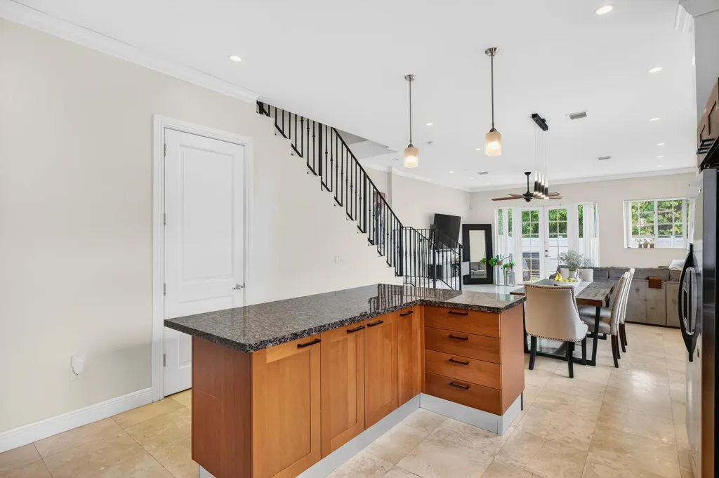 825 SW 12th Street Fort Lauderdale FL 33315