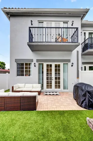 825 SW 12th Street Fort Lauderdale FL 33315