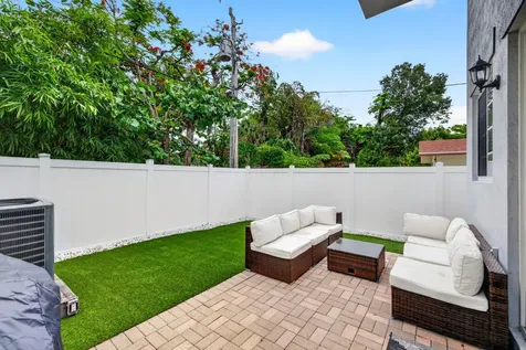825 SW 12th Street Fort Lauderdale FL 33315