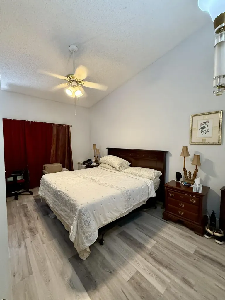 3927 Vine Tree Trail Lake Worth FL 33467
