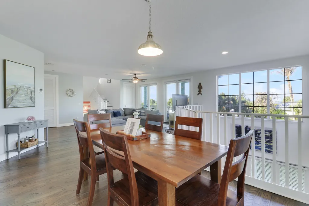 3392 NE Skyline Drive Jensen Beach FL 34957
