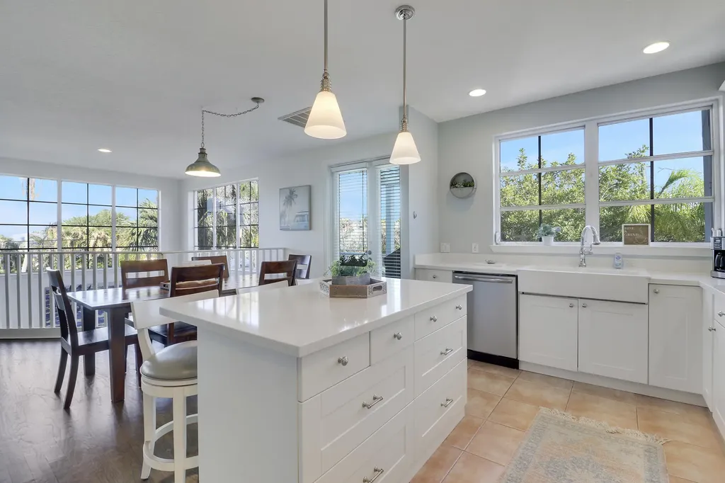 3392 NE Skyline Drive Jensen Beach FL 34957