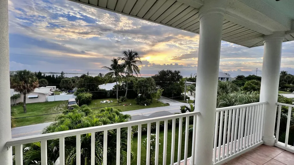 3392 NE Skyline Drive Jensen Beach FL 34957
