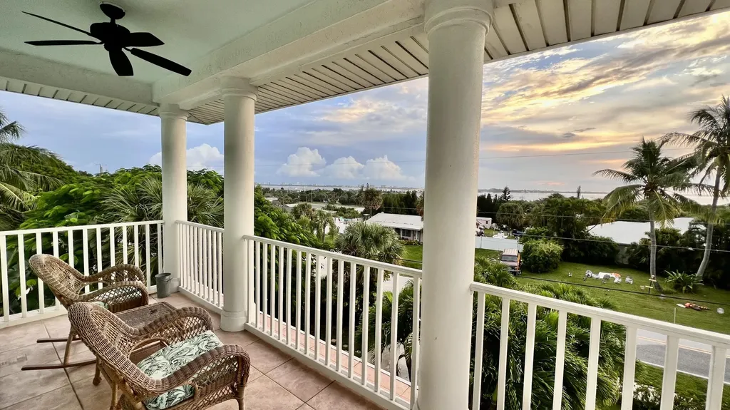 3392 NE Skyline Drive Jensen Beach FL 34957