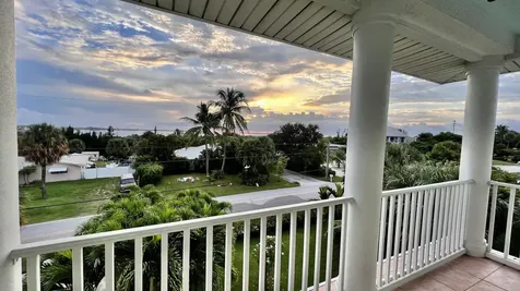 3392 NE Skyline Drive Jensen Beach FL 34957