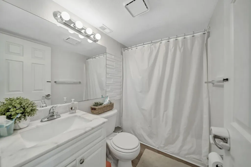 8105 Severn Drive Boca Raton FL 33433
