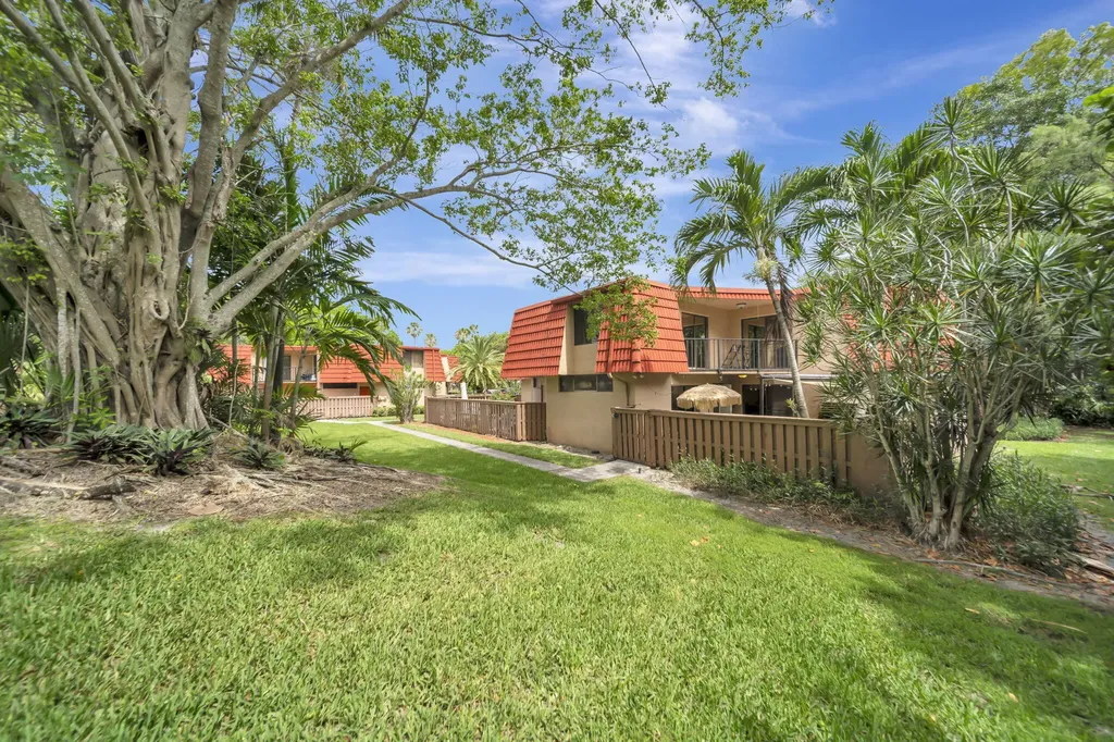 8105 Severn Drive Boca Raton FL 33433