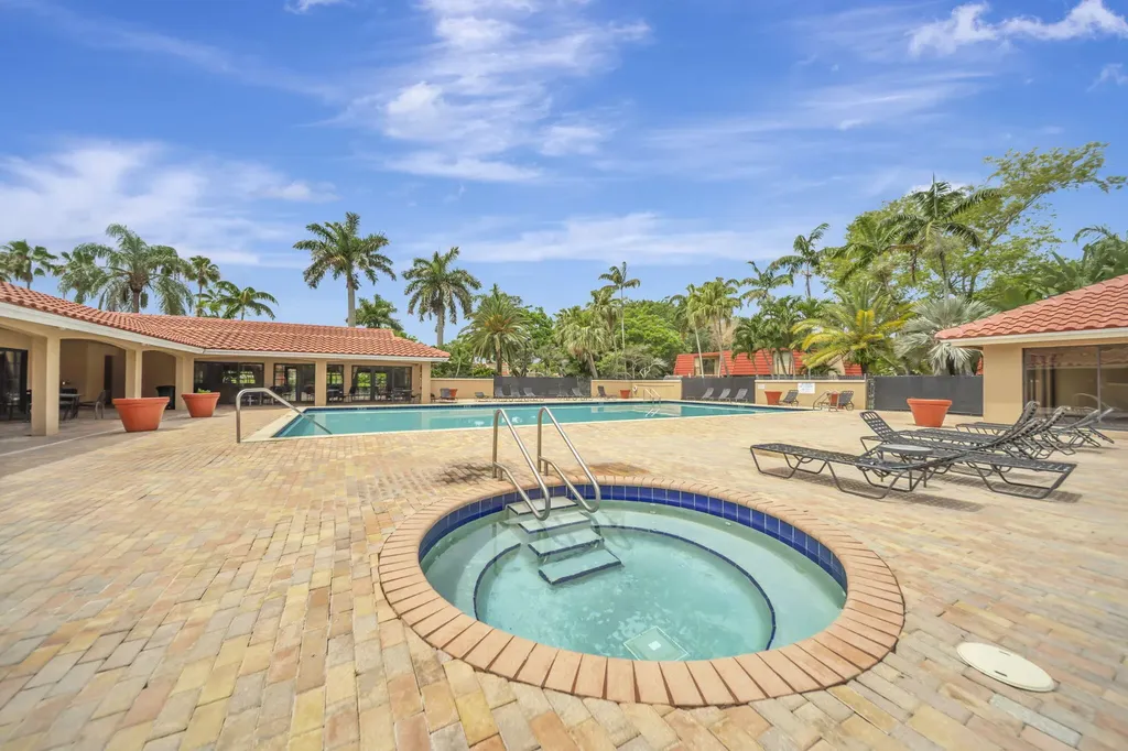 8105 Severn Drive Boca Raton FL 33433