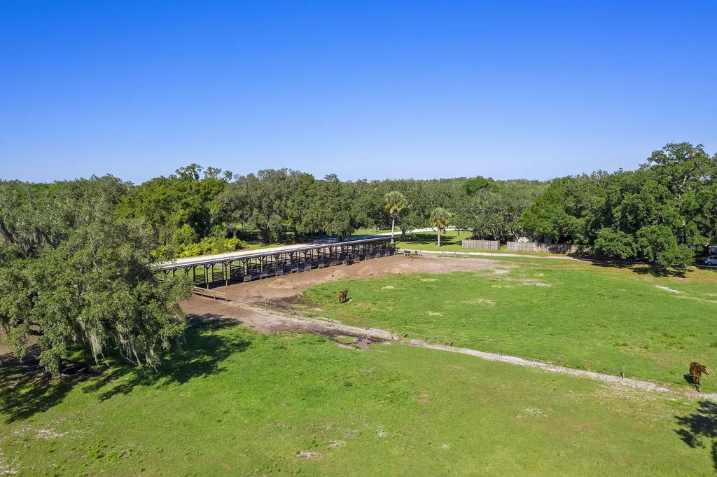 32801 N Us Highway 441 N Okeechobee FL 34972