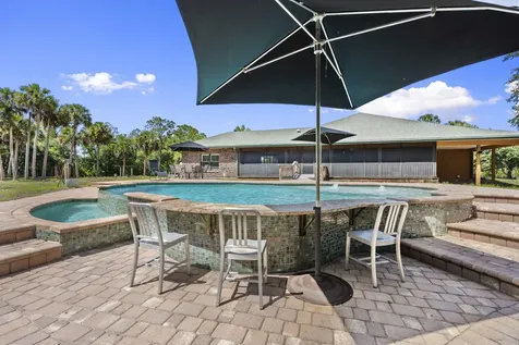 32801 N Us Highway 441 N Okeechobee FL 34972