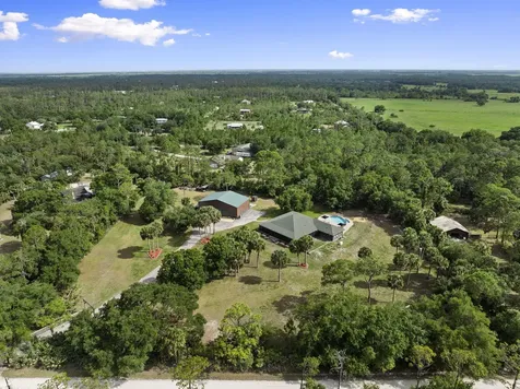 32801 N Us Highway 441 N Okeechobee FL 34972