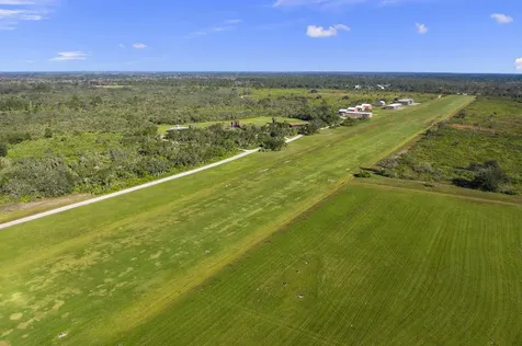 32801 N Us Highway 441 N Okeechobee FL 34972