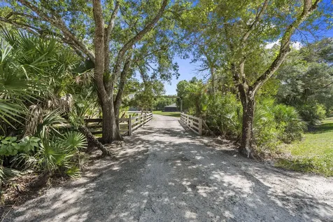 32801 N Us Highway 441 N Okeechobee FL 34972