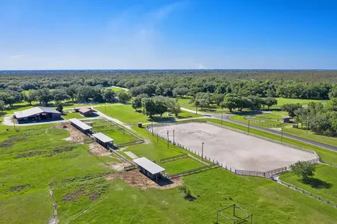 32801 N Us Highway 441 N Okeechobee FL 34972