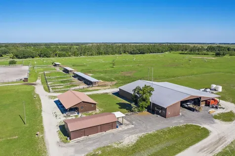 32801 N Us Highway 441 N Okeechobee FL 34972