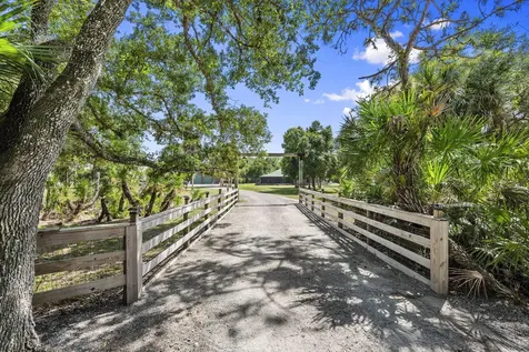 32801 N Us Highway 441 N Okeechobee FL 34972