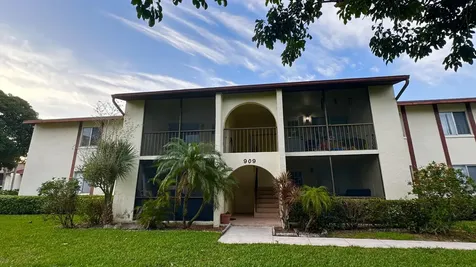 4988 Sable Pine Circle West Palm Beach FL 33417