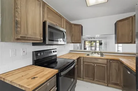 9740 W Mcnab Road Tamarac FL 33321