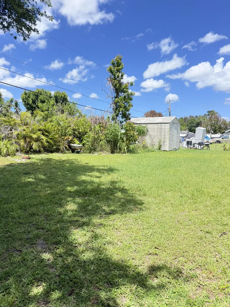 1319 SW Granville Avenue Port St Lucie FL 34953