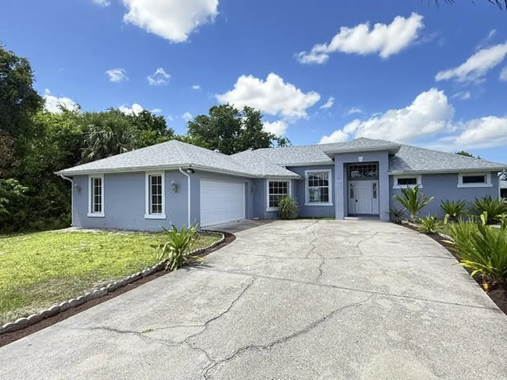 1319 SW Granville Avenue Port St Lucie FL 34953