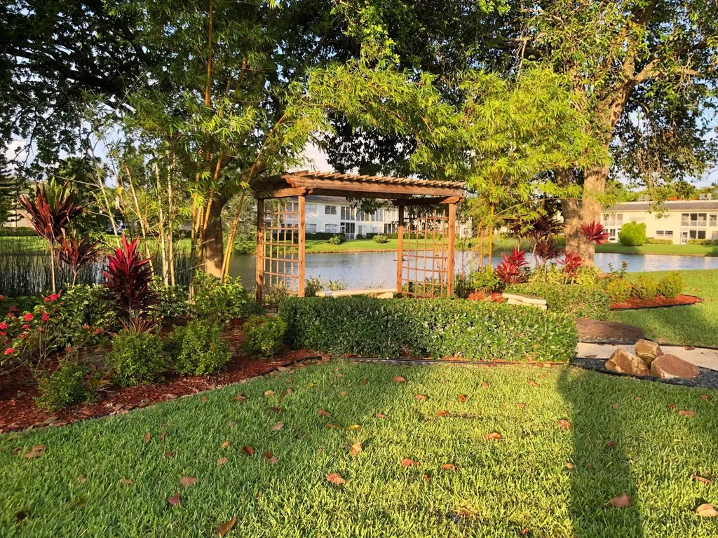 2613 Nassau Bend Coconut Creek FL 33066