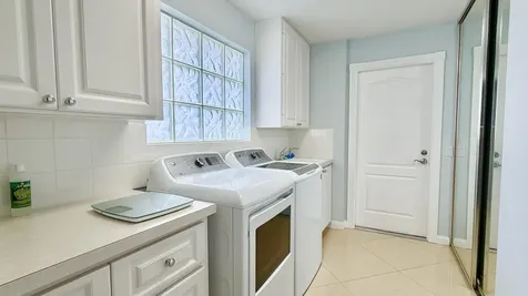 7735 Pine Island Way West Palm Beach FL 33411