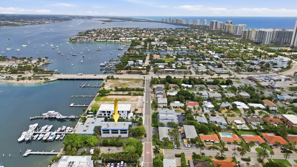 220 Lake Drive Palm Beach Shores FL 33404