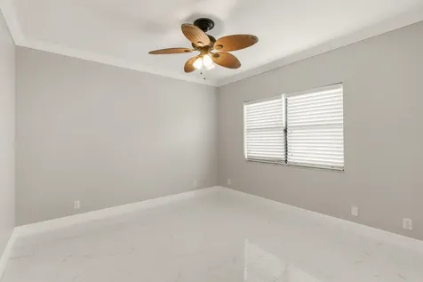 220 Lake Drive Palm Beach Shores FL 33404