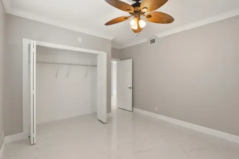 220 Lake Drive Palm Beach Shores FL 33404