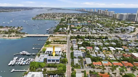 220 Lake Drive Palm Beach Shores FL 33404